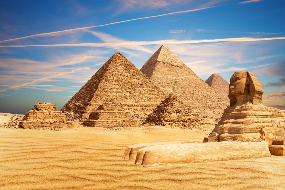 Proslulé pyramidy v Egyptě na okraji Káhiry