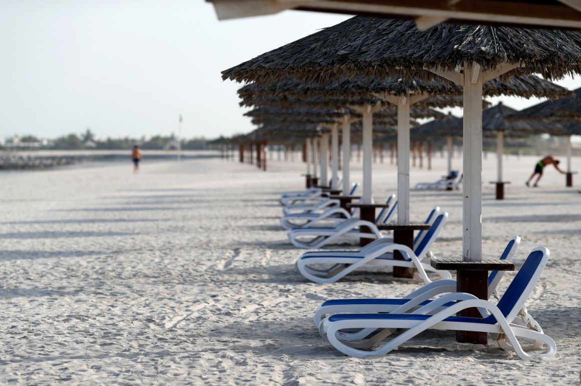 Pláž Al Hamra, Ras Al Khaimah Pláž Al Hamra, Ras Al Khaimah