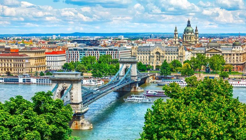 Budapešť