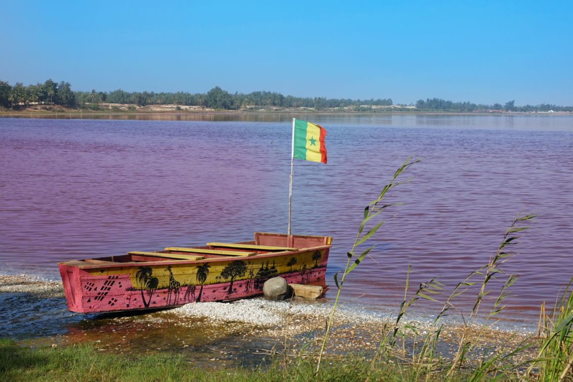 Růžové jezero Retba