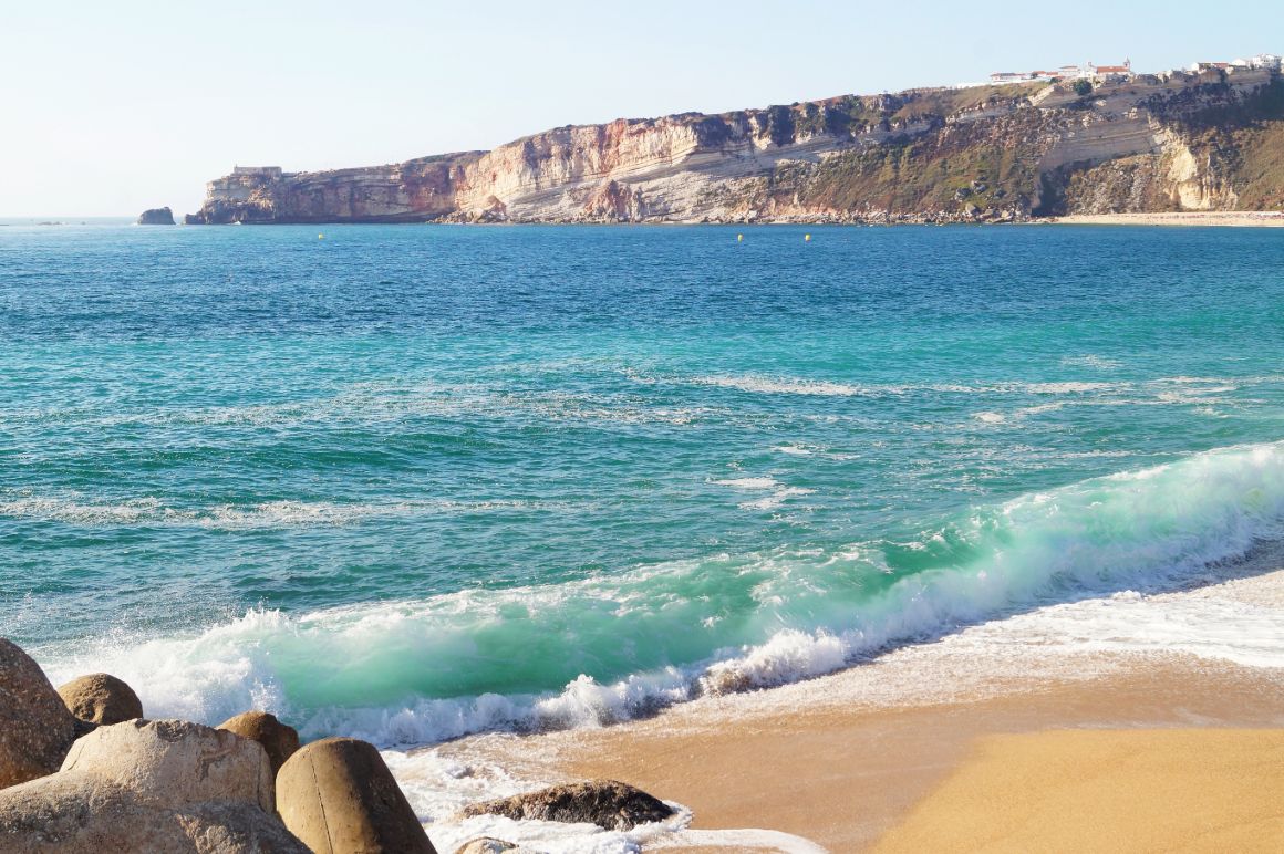 Pláž v Nazaré, Portugalsko