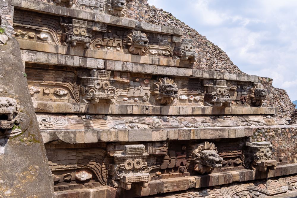 Pyrtamida v Teotihuacanu, Mexiko